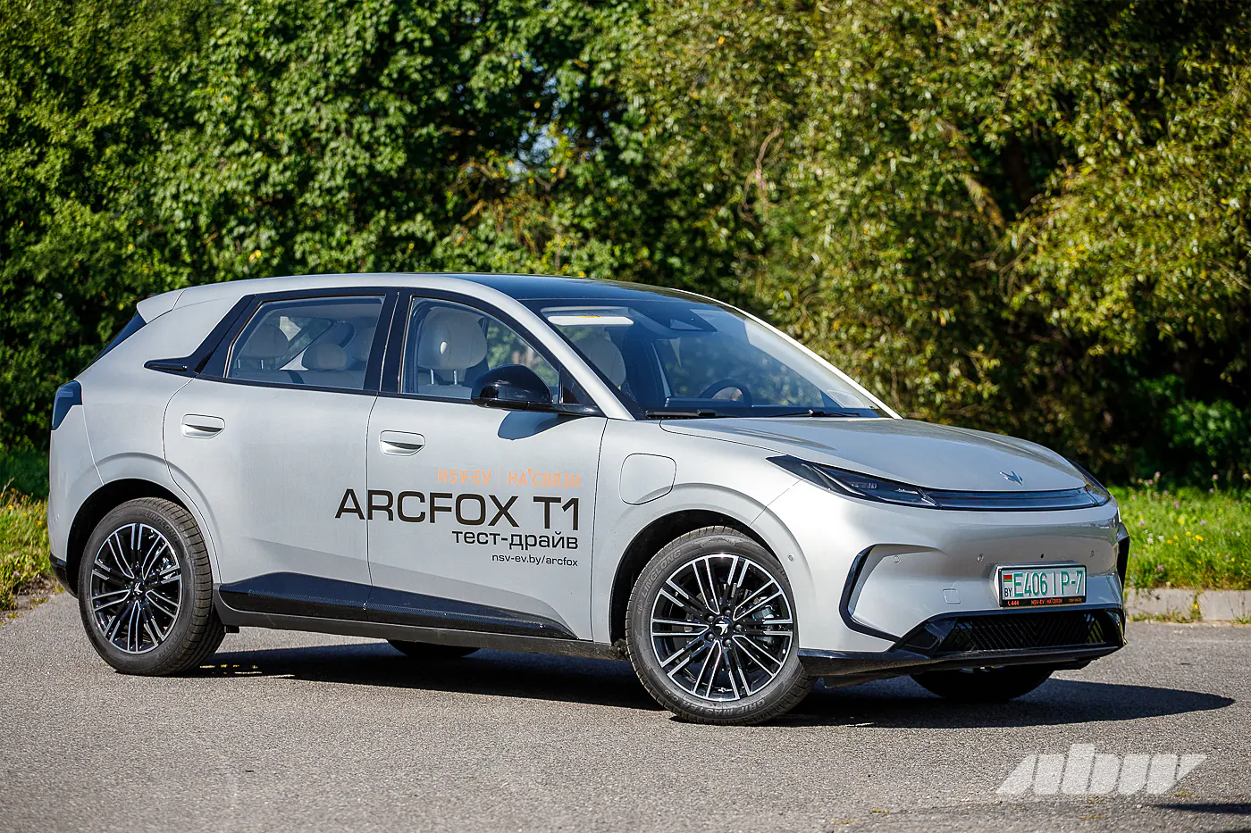 Тестируем доступный Arcfox T1: чей сыр сворует этот лис