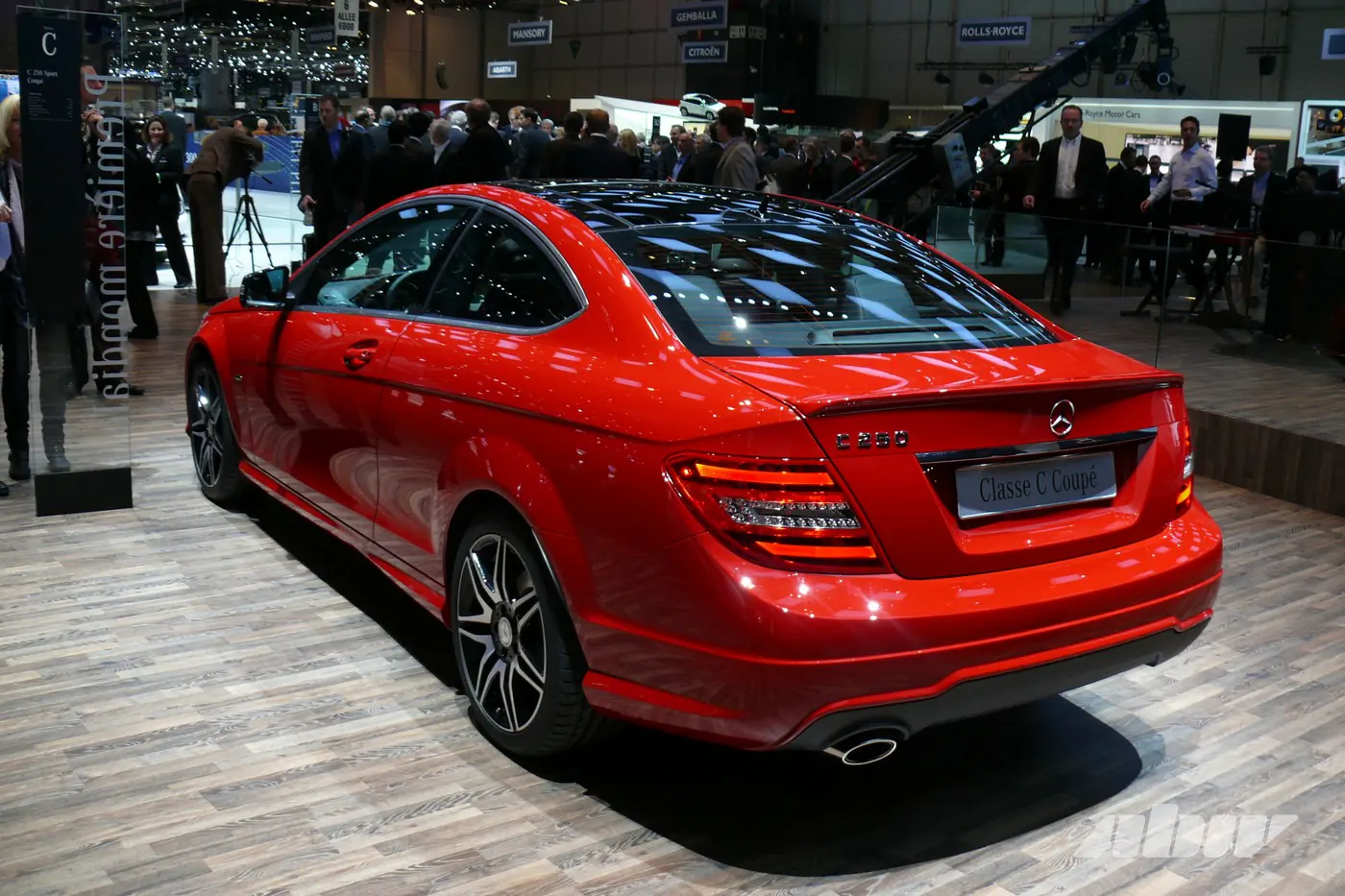 «Цешка» примерила обновки: как изменился Mercedes C-класса