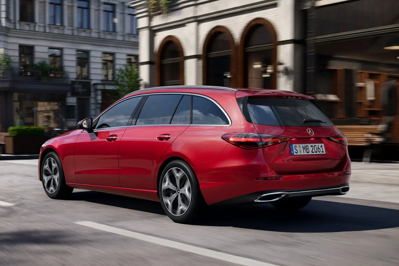 «Цешка» примерила обновки: как изменился Mercedes C-класса