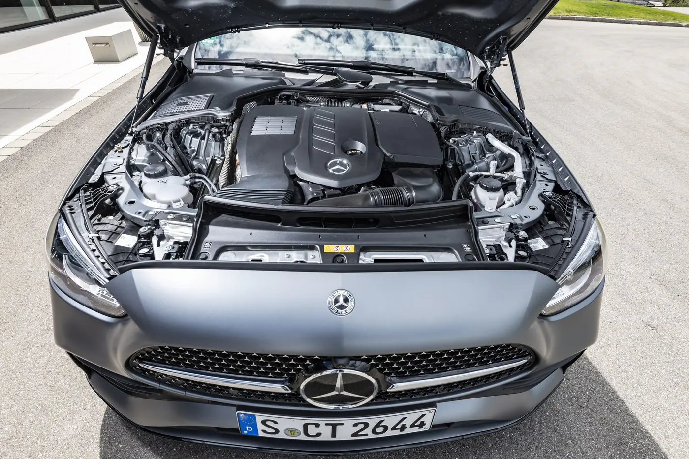 «Цешка» примерила обновки: как изменился Mercedes C-класса