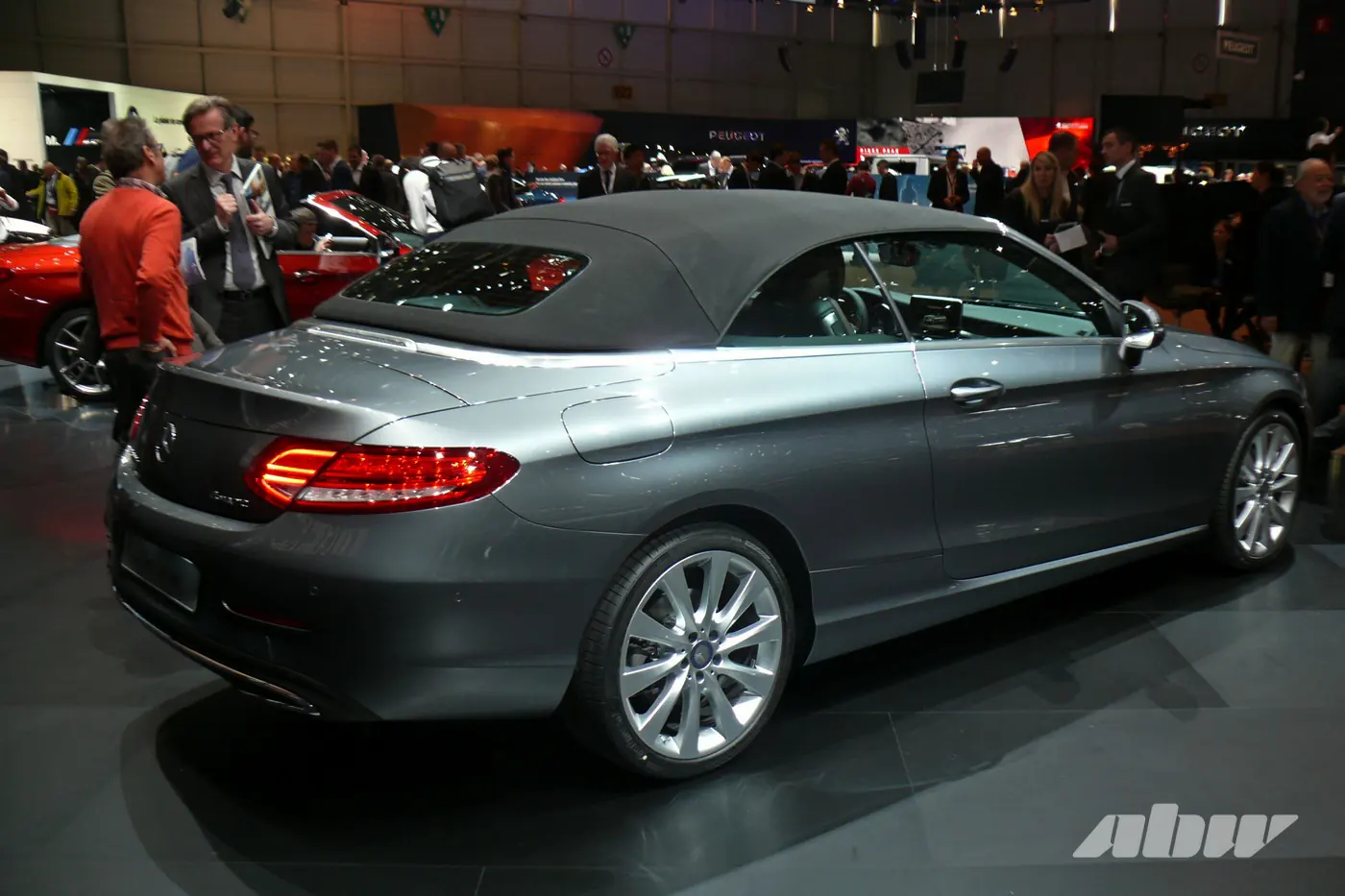 «Цешка» примерила обновки: как изменился Mercedes C-класса