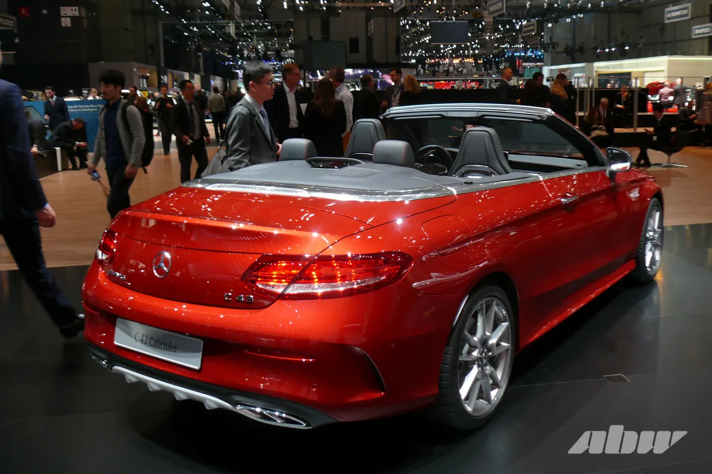 «Цешка» примерила обновки: как изменился Mercedes C-класса