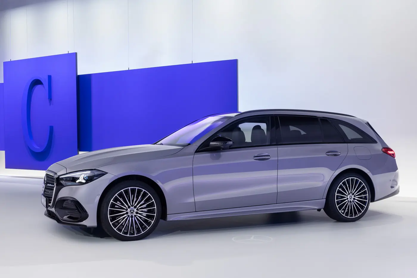 «Цешка» примерила обновки: как изменился Mercedes C-класса