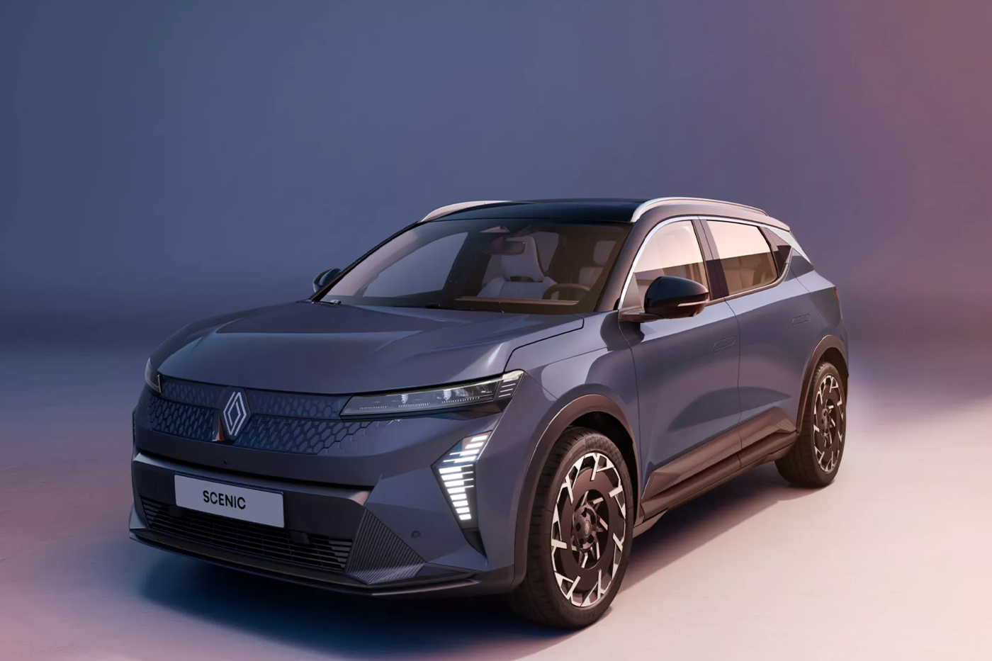 Renault масштабно обновила Scenic E-Tech: кроссовер стал современнее и дешевле
