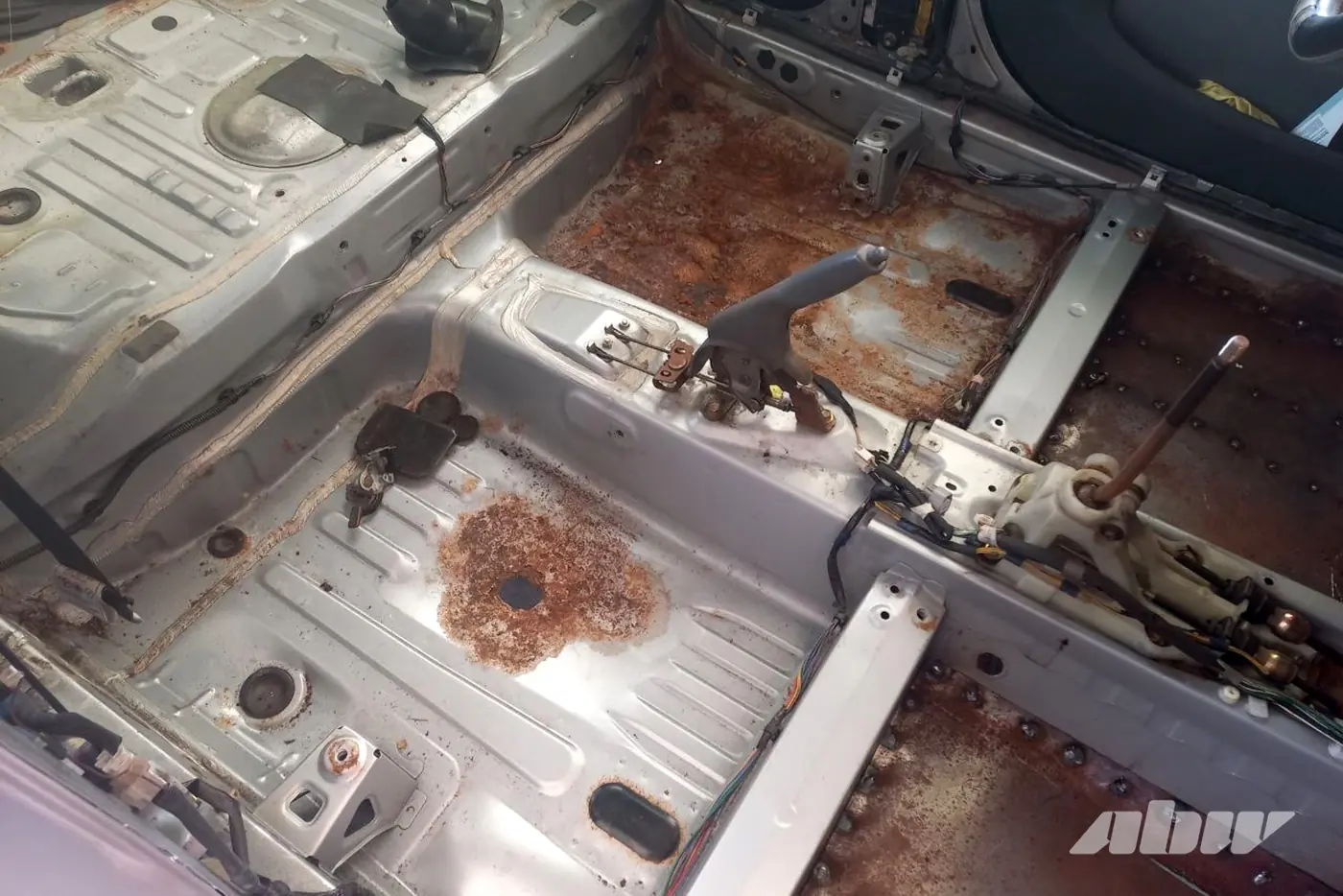 Разбираем старенькую Toyota за 5400 рублей: вот что увидели и сколько уже потратили