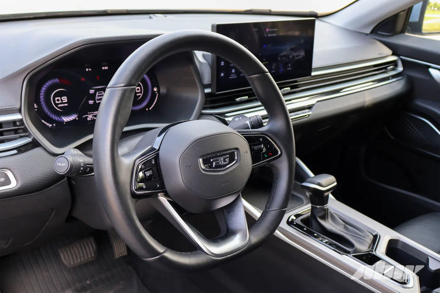 Как продавались Geely и BELGEE в августе: более 6500 автомобилей за месяц