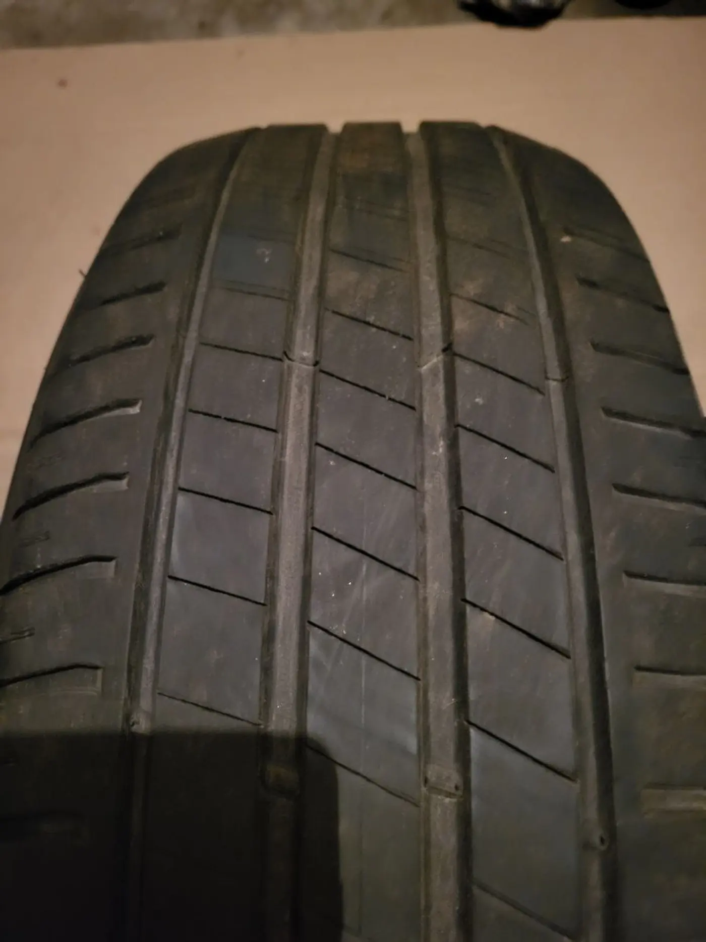R16 215 60 BF Goodrich Advantage