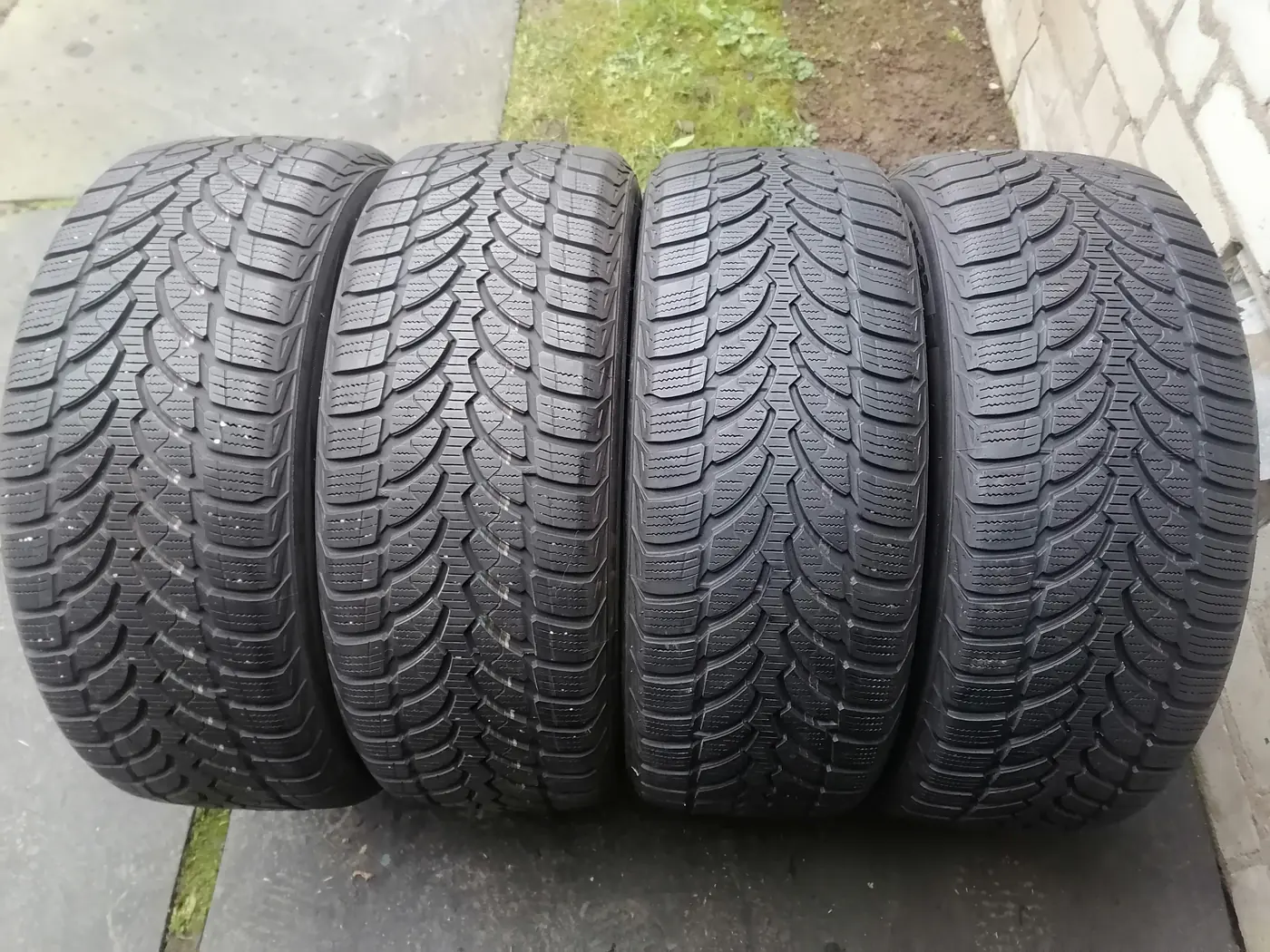 R16 205 55 Bridgestone Blizzak LM-32