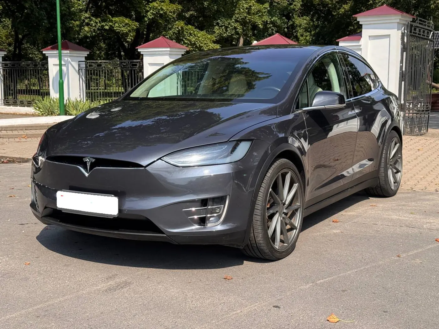 Tesla Model X I, 2017