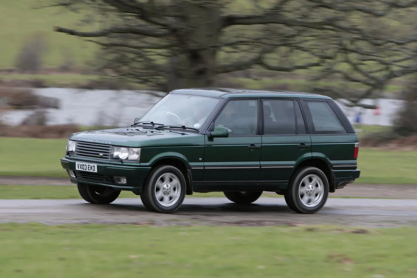 Роскошный и с большой батареей: электрический Range Rover наконец-то готов
