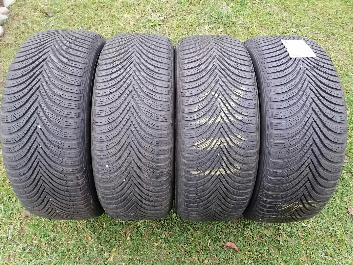 R17 225 55 Michelin Alpin 5