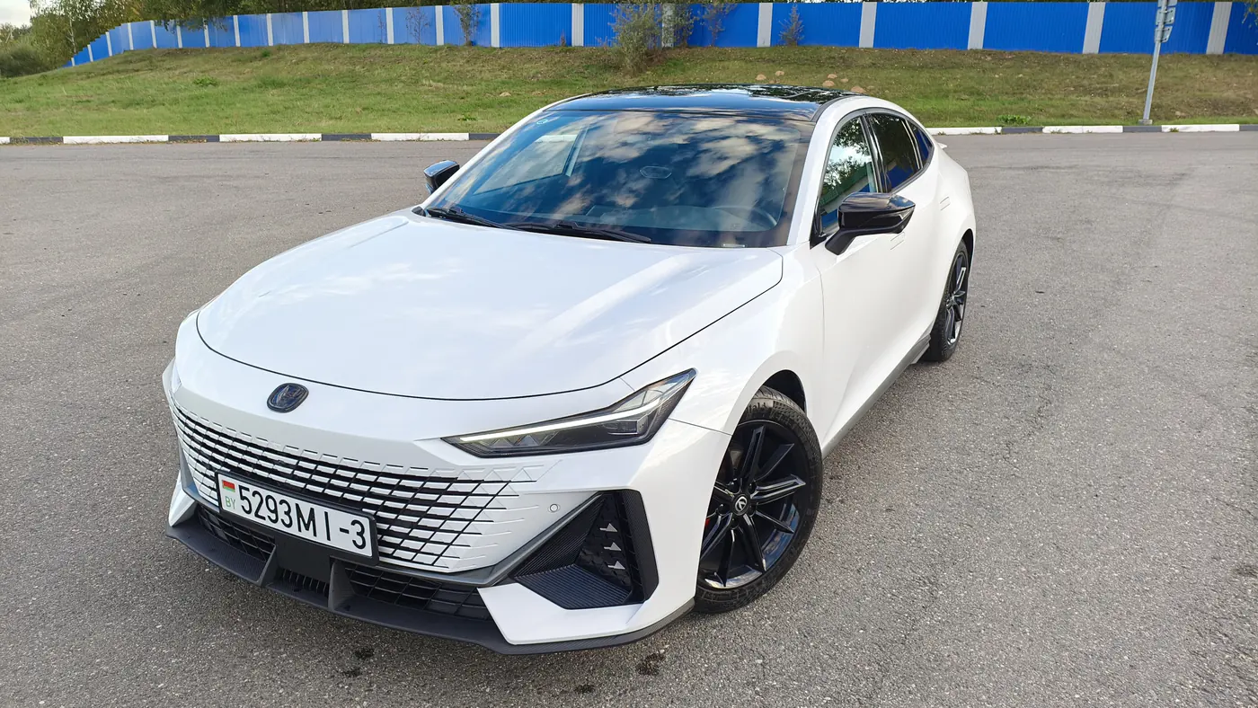 Changan UNI-V I, 2023