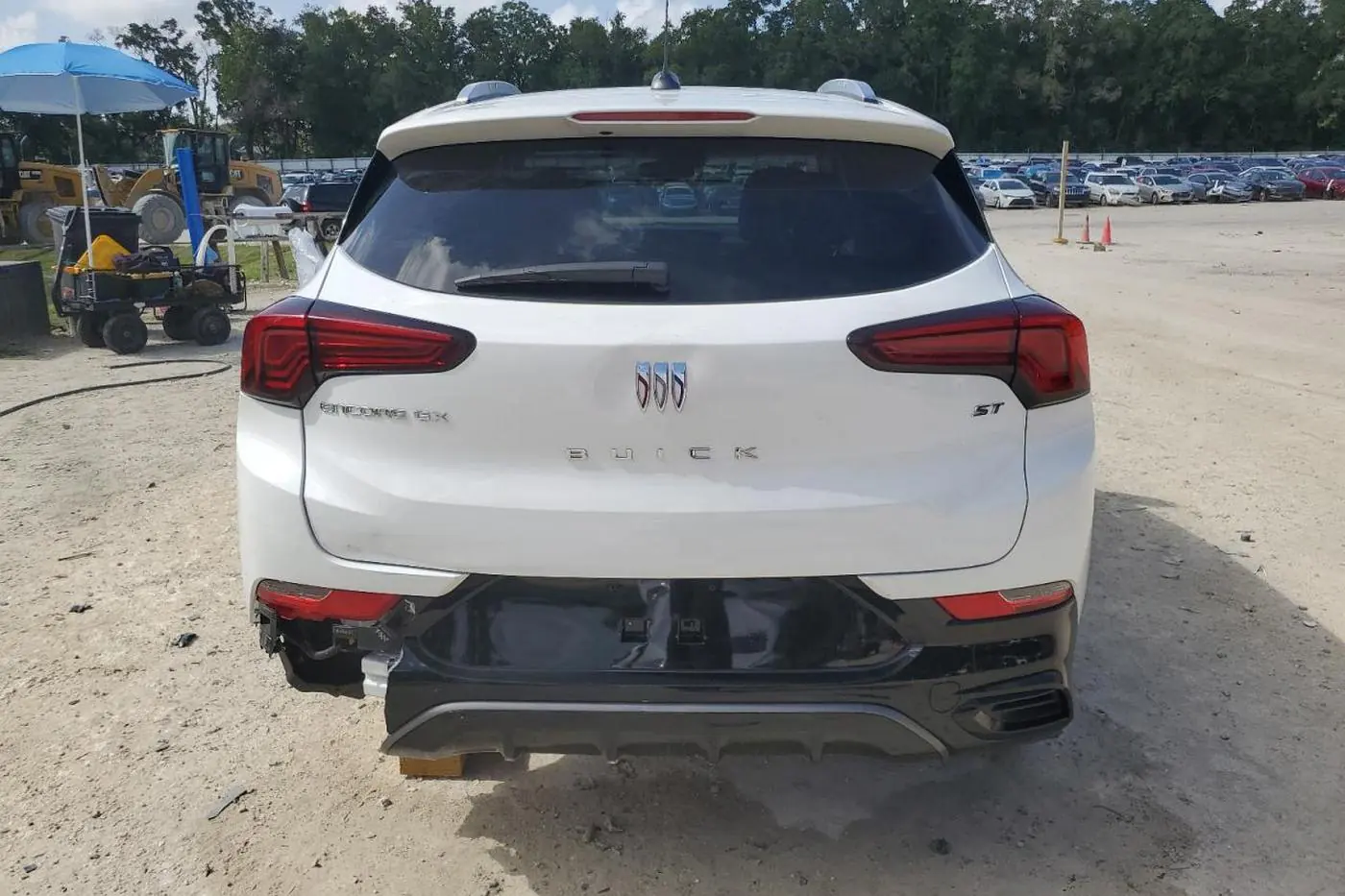 Дешевле нового «китайца»? Считаем, сколько стоили доставка и ремонт Buick Encore GX из США