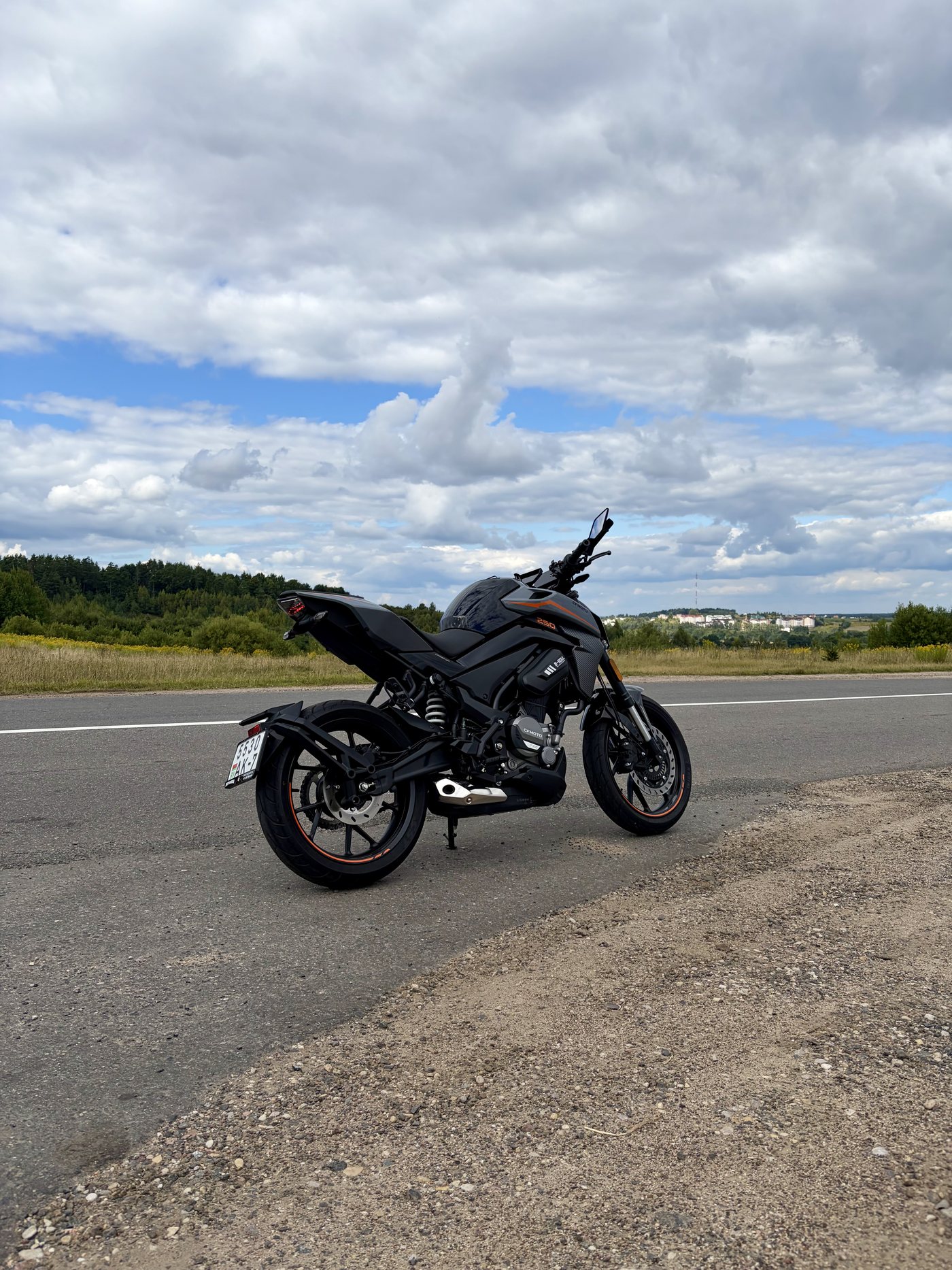 CFMOTO 250NK, 2025