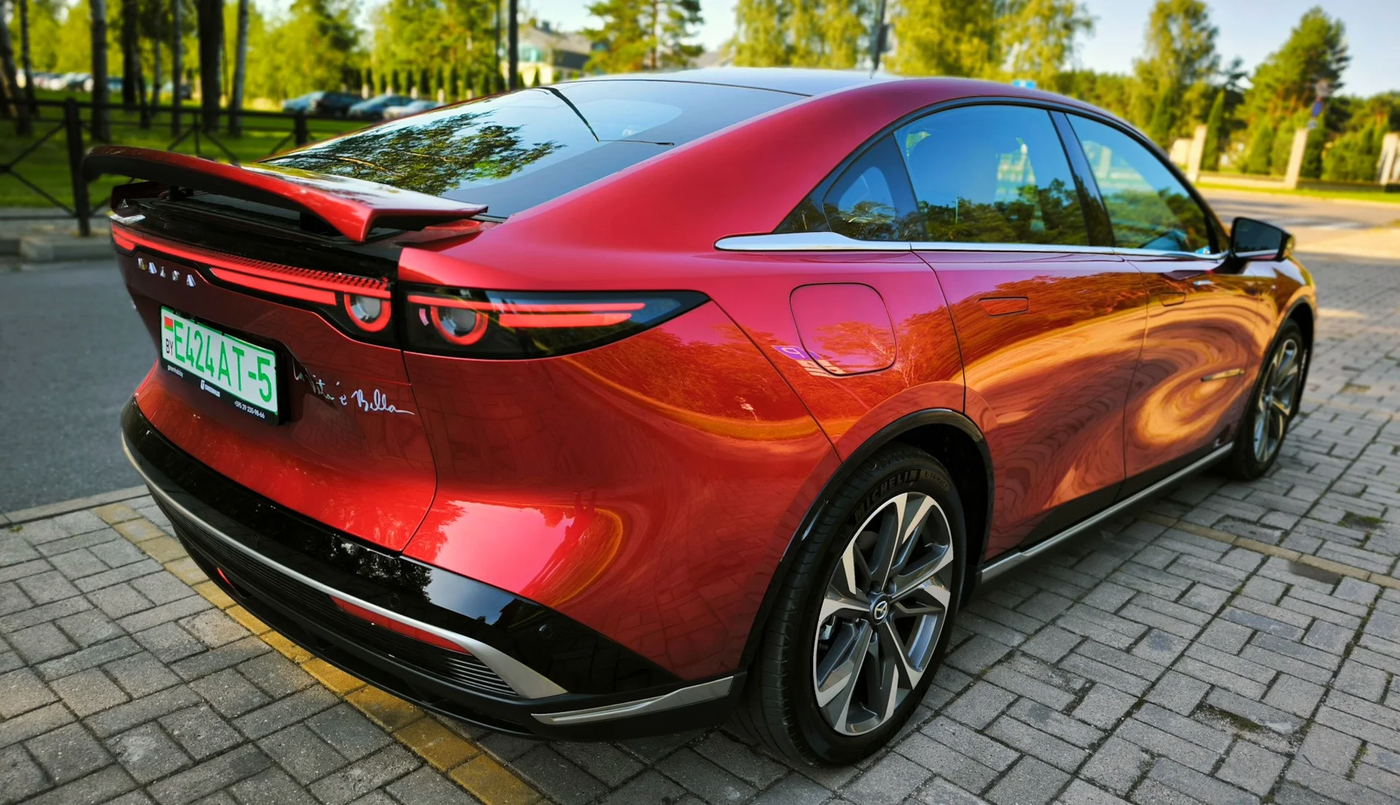Mazda EZ-6 I, 2025