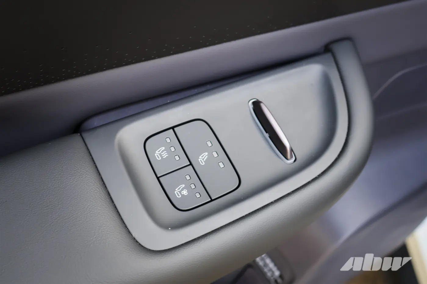 Music box: тест-драйв Nissan NX8