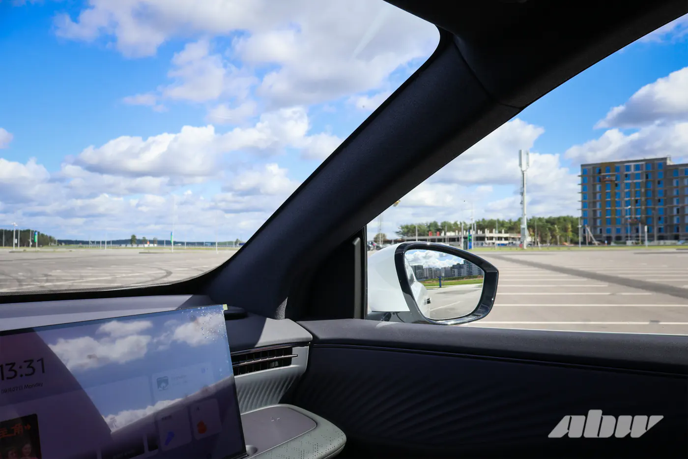Music box: тест-драйв Nissan NX8