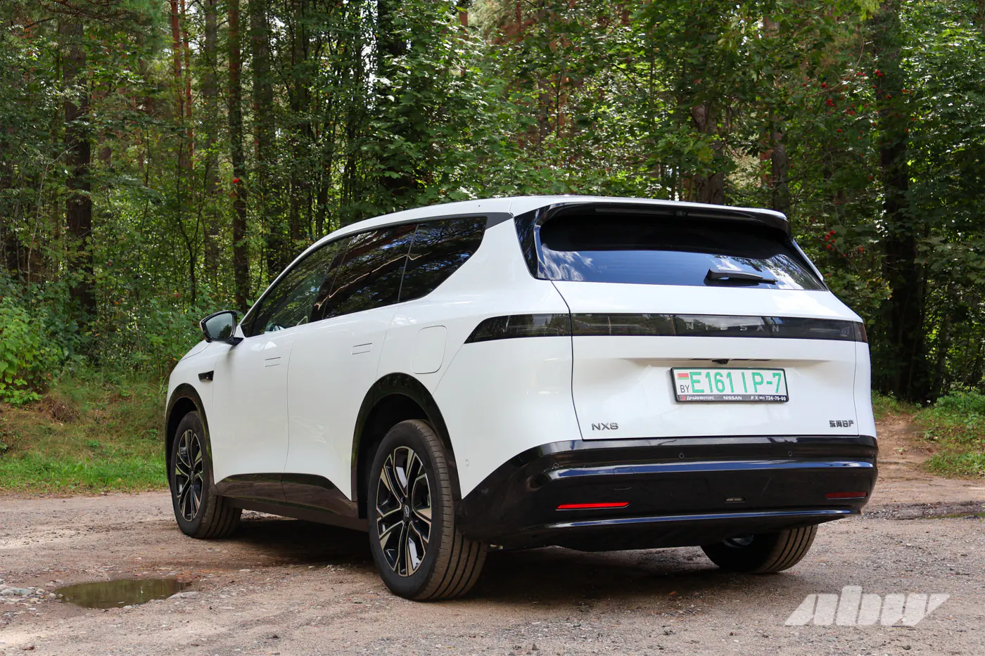 Music box: тест-драйв Nissan NX8