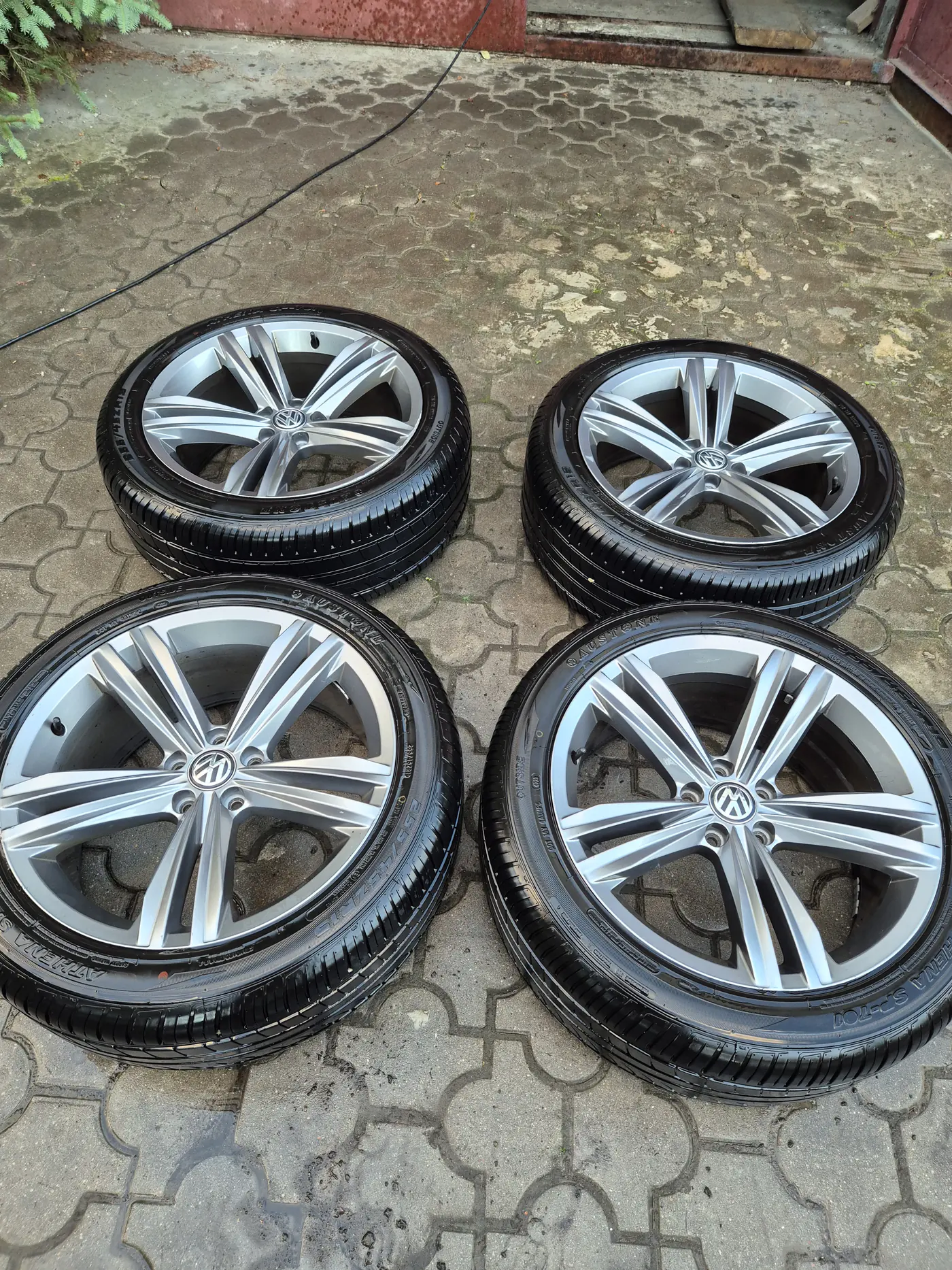 8.5xR19 5 112 ET38 DIA57.1 к Volkswagen Tiguan