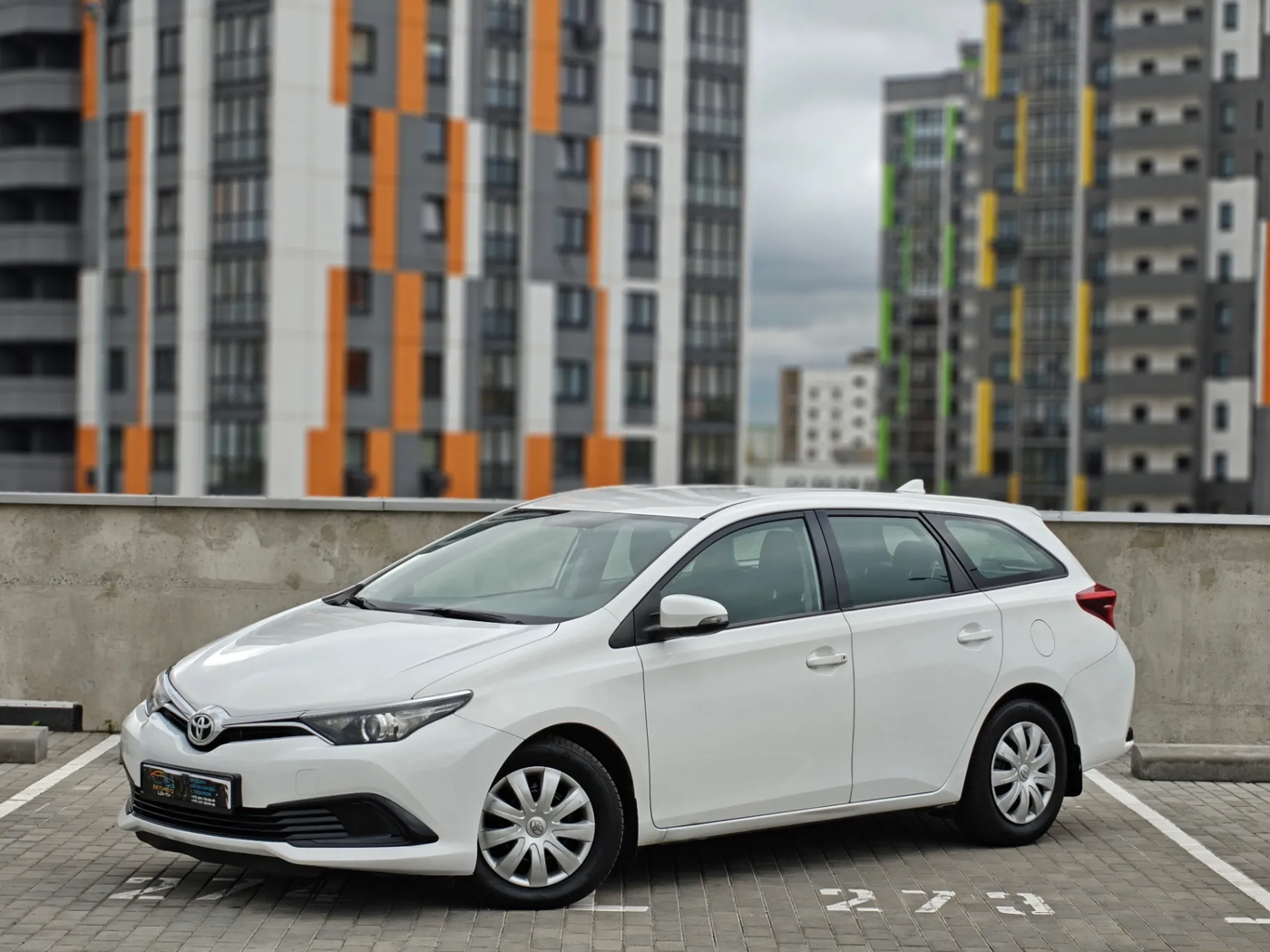 Toyota Auris II Рестайлинг, 2016