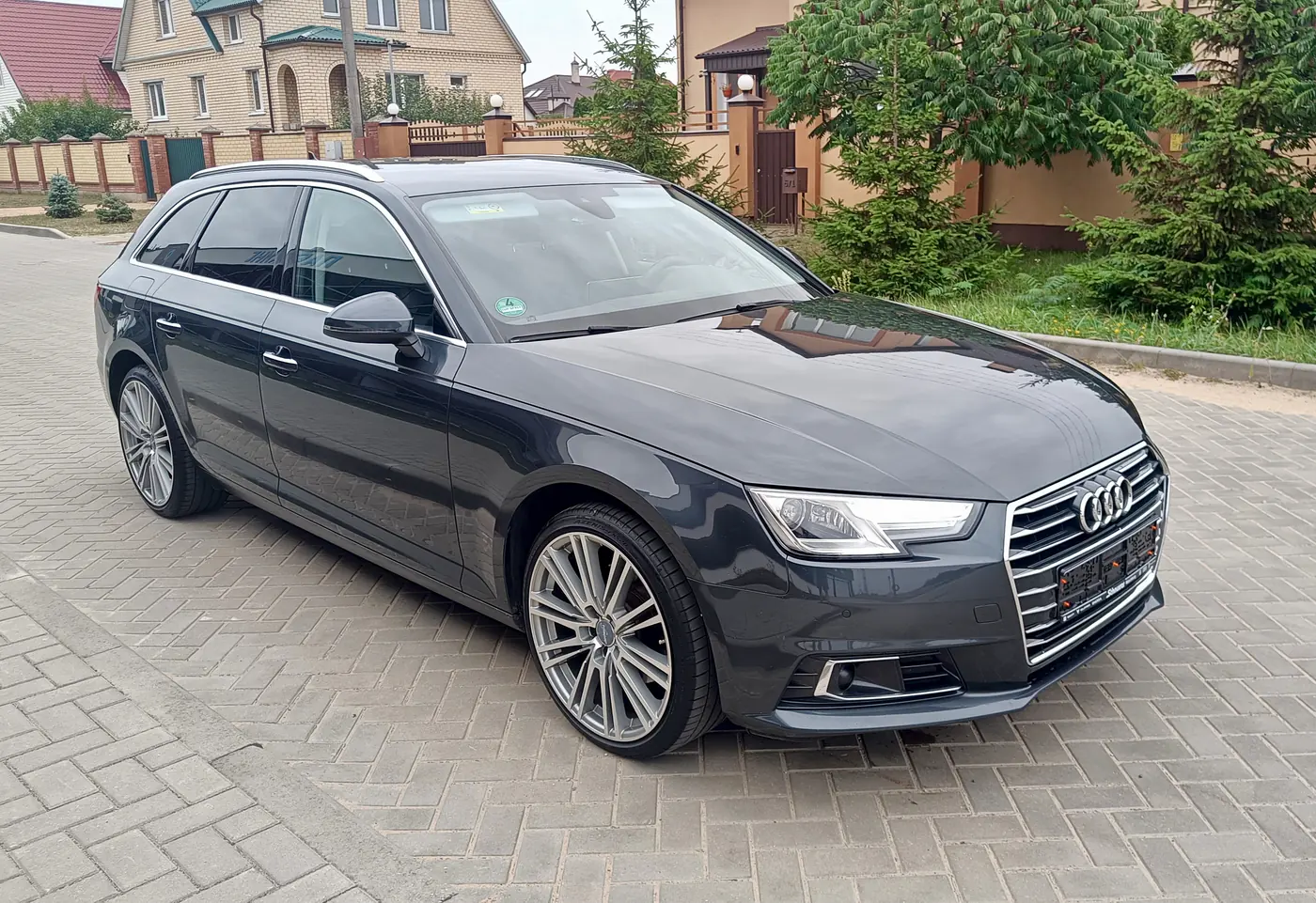 Audi A4 V (B9), 2017
