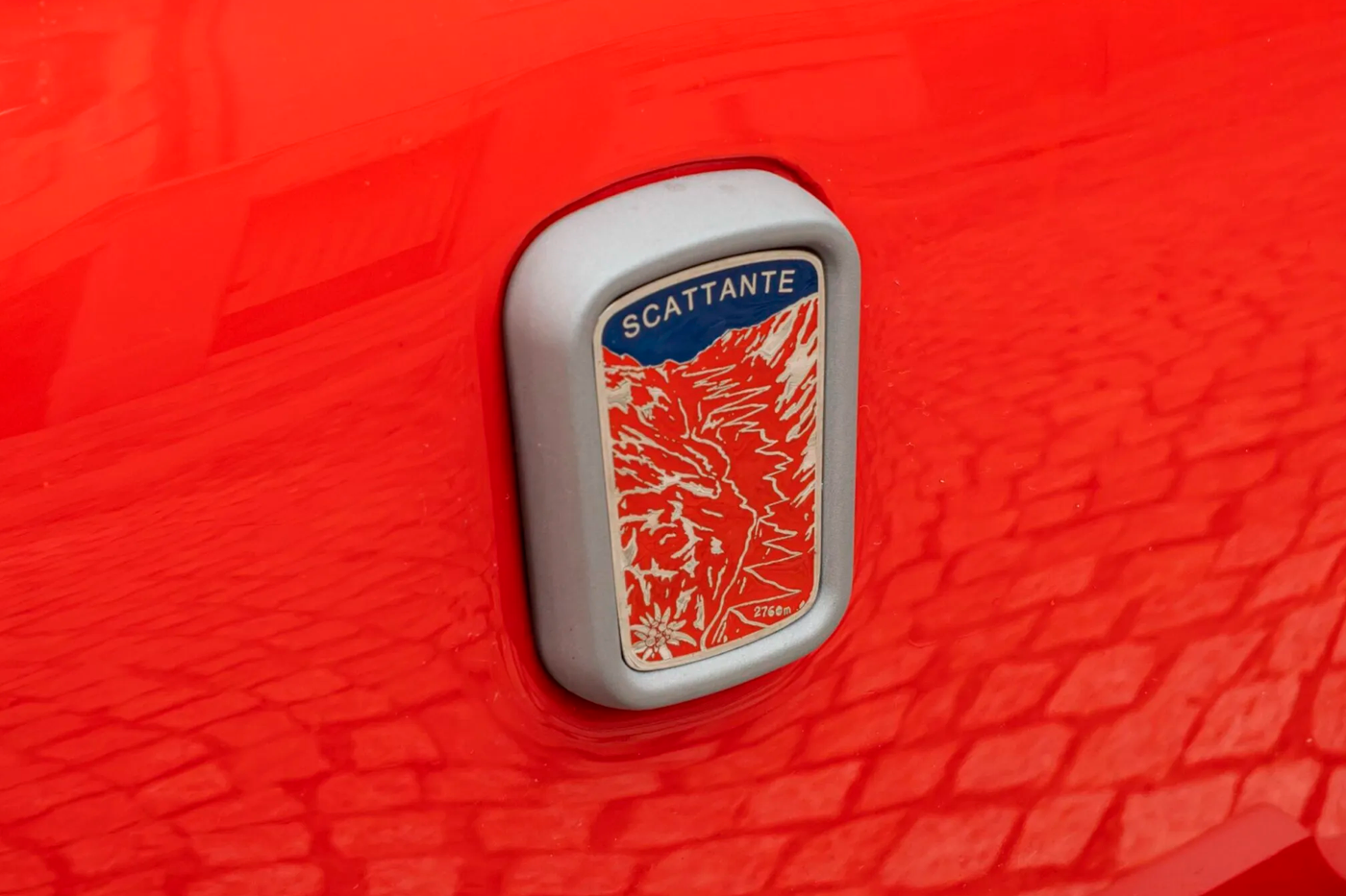 Британцы показали безумно дорогой рестомод на базе Fiat 500