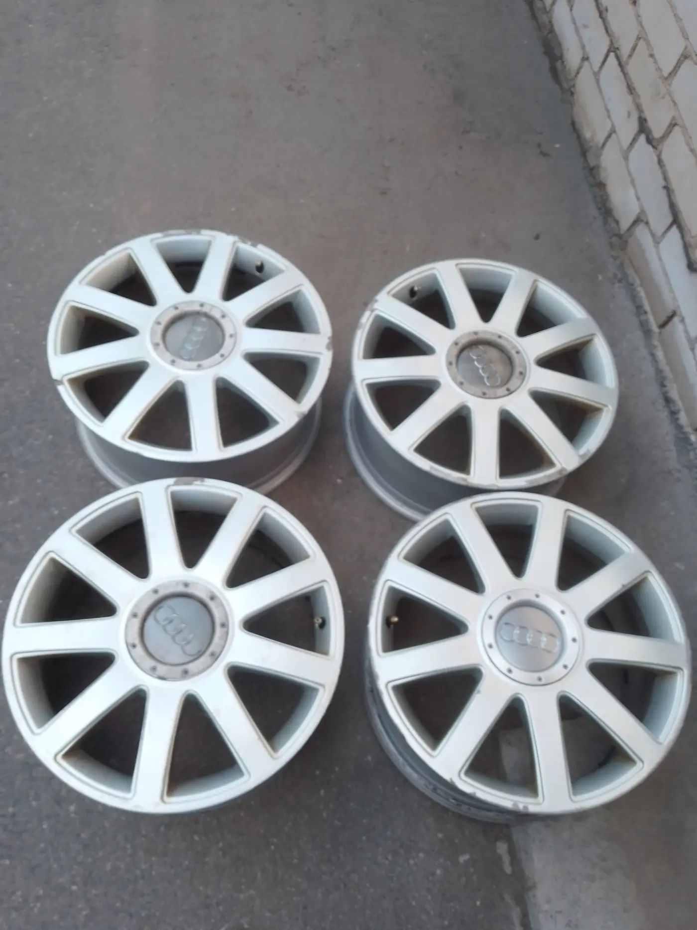 8xR18 5 112 ET43 DIA57.1 к Audi A8