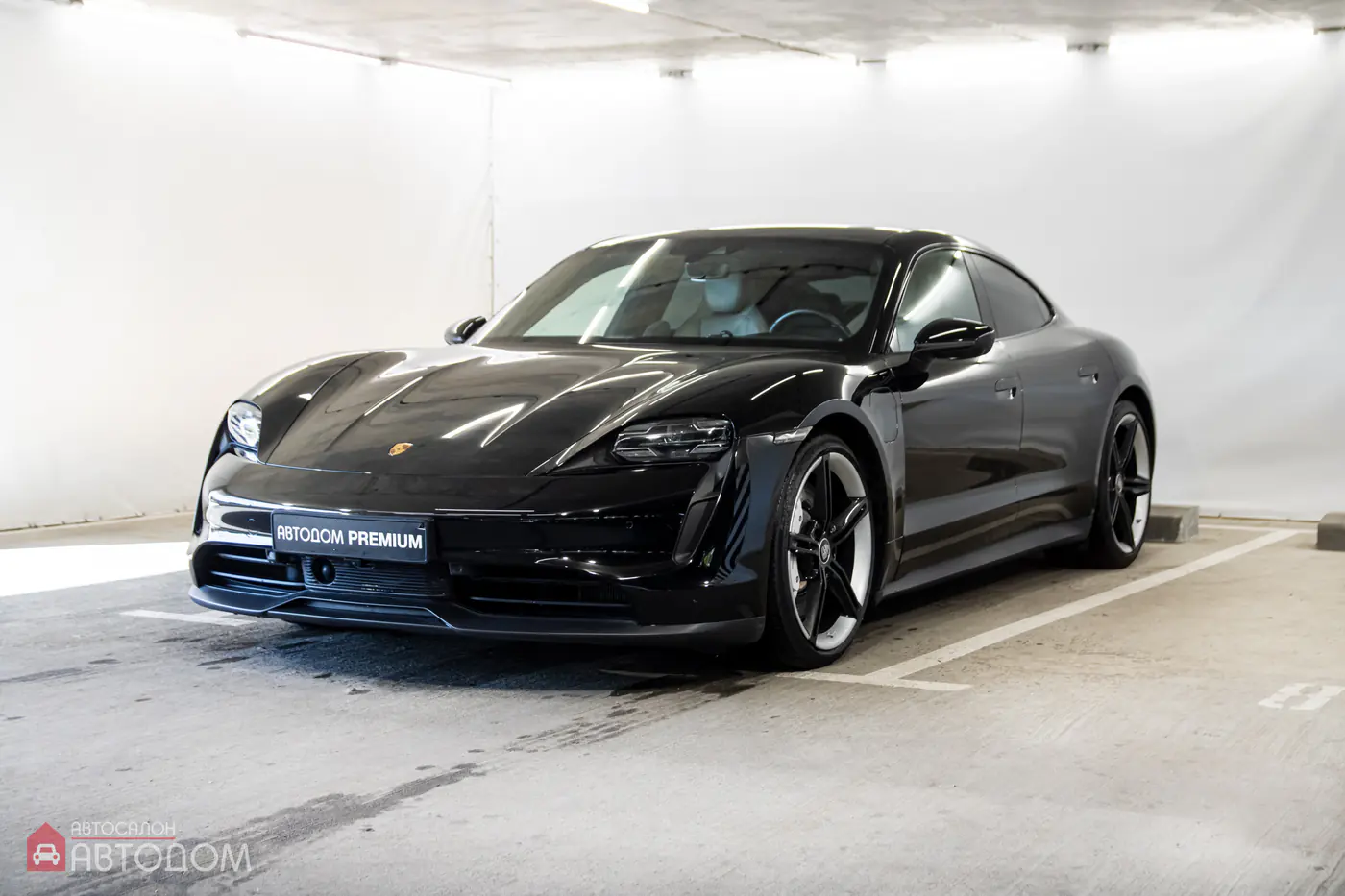 Porsche Taycan I, 2021