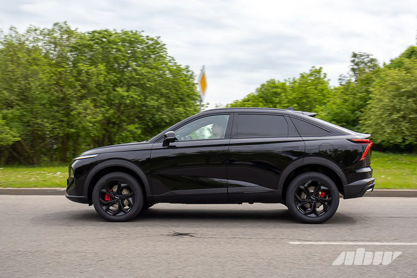 Готов ли Haval к белорусской зиме? Осматриваем трехлетний кроссовер на подъемнике