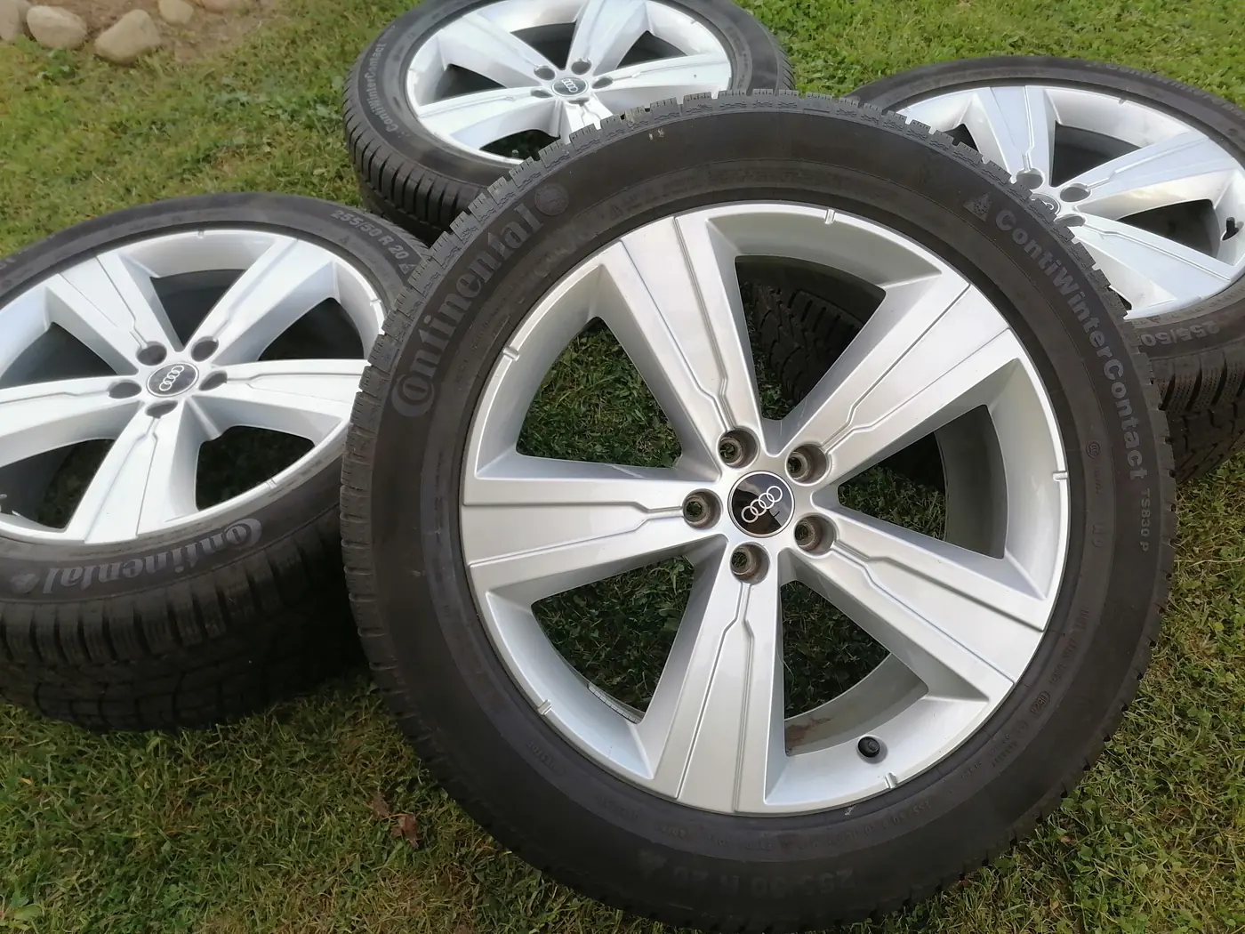 8xR20 5 112 ET28 DIA66.5 к Audi Q7