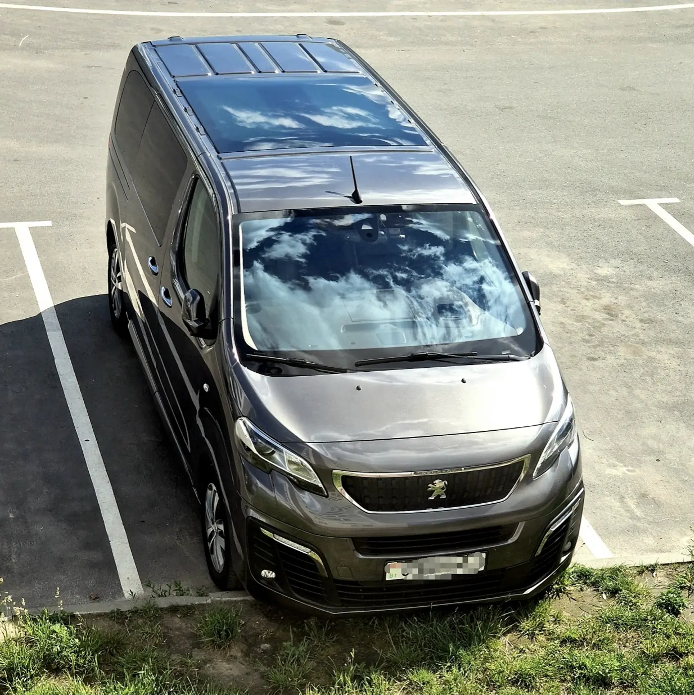 Peugeot Traveller I, 2017
