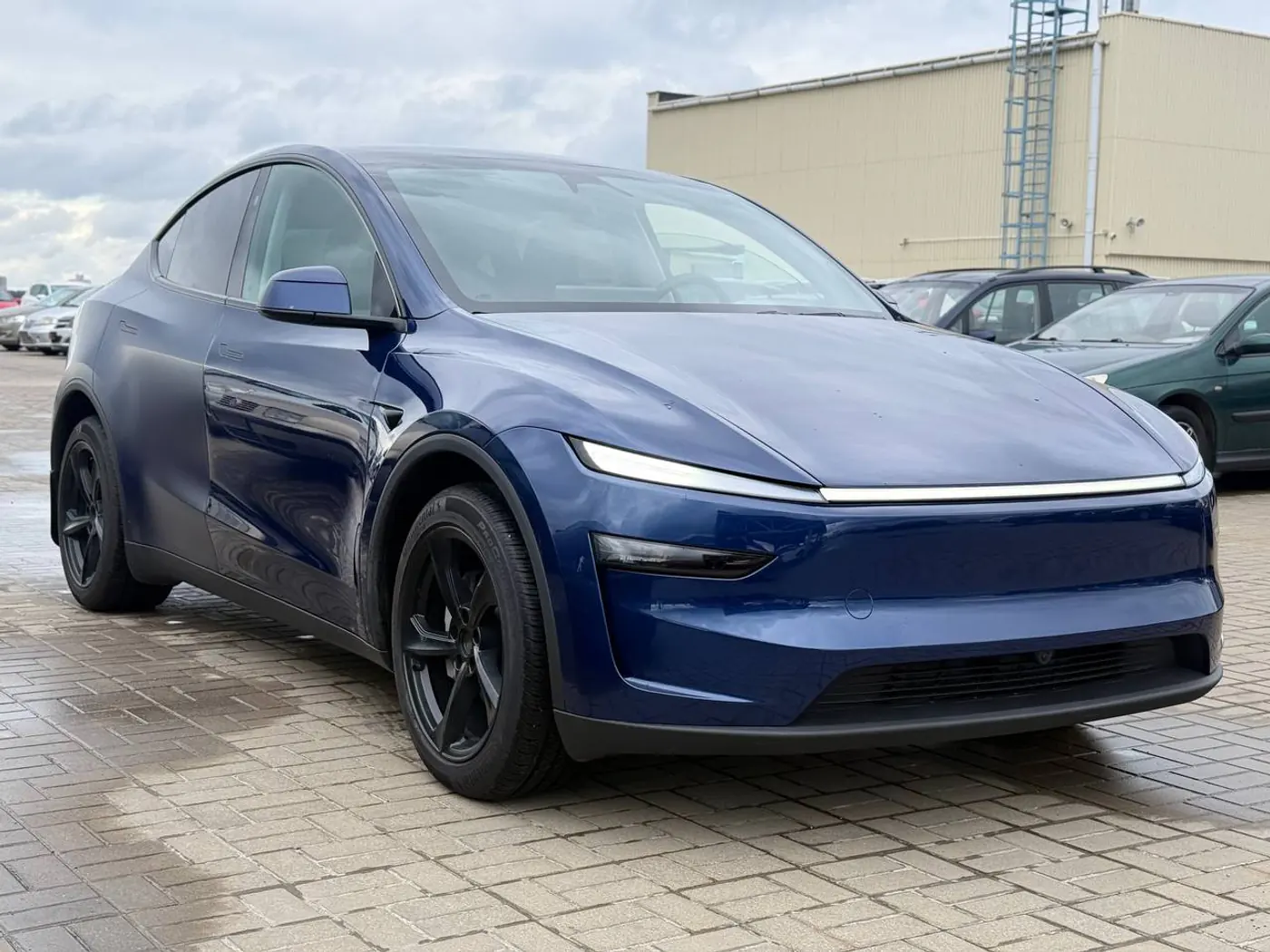 Tesla Model Y I Рестайлинг, 2025