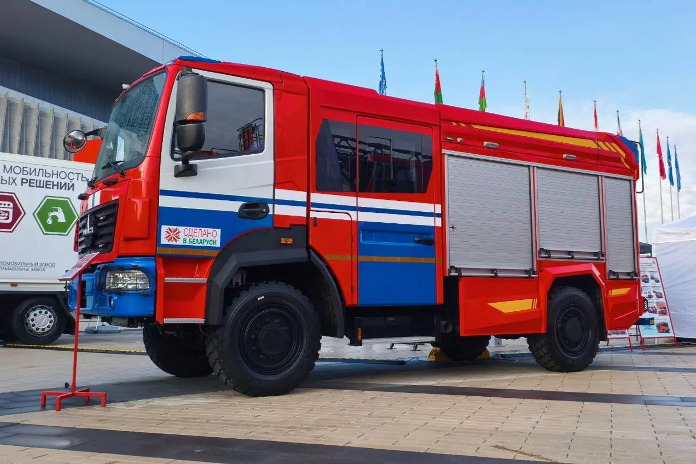 Lada Azimut, Niva Sport и самоуправляемый БЕЛАЗ: что показывают на «Иннопроме» в Минске