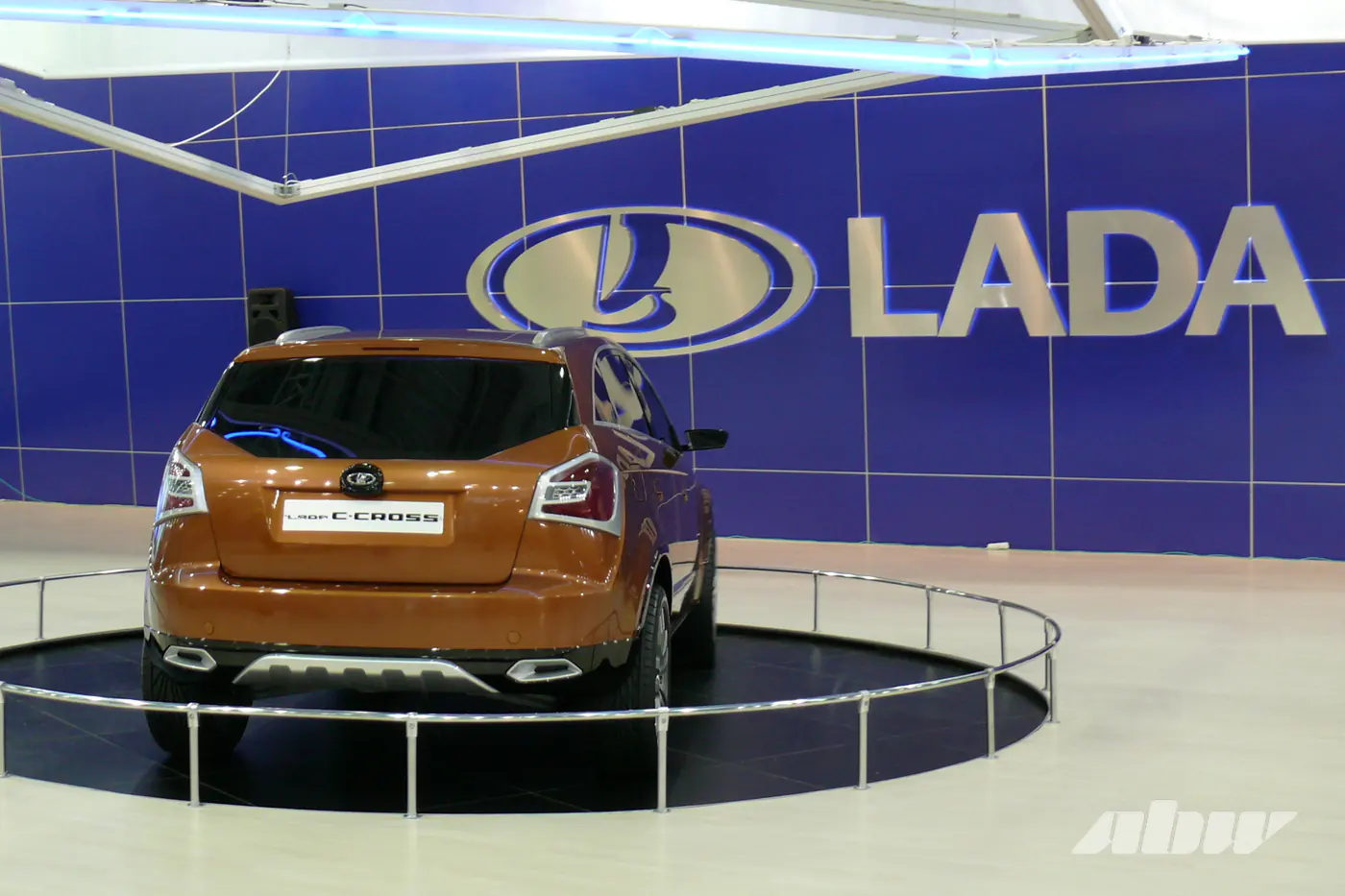 «Азимут» пошел: первые подробности о серийном кроссовере LADA на платформе Vesta