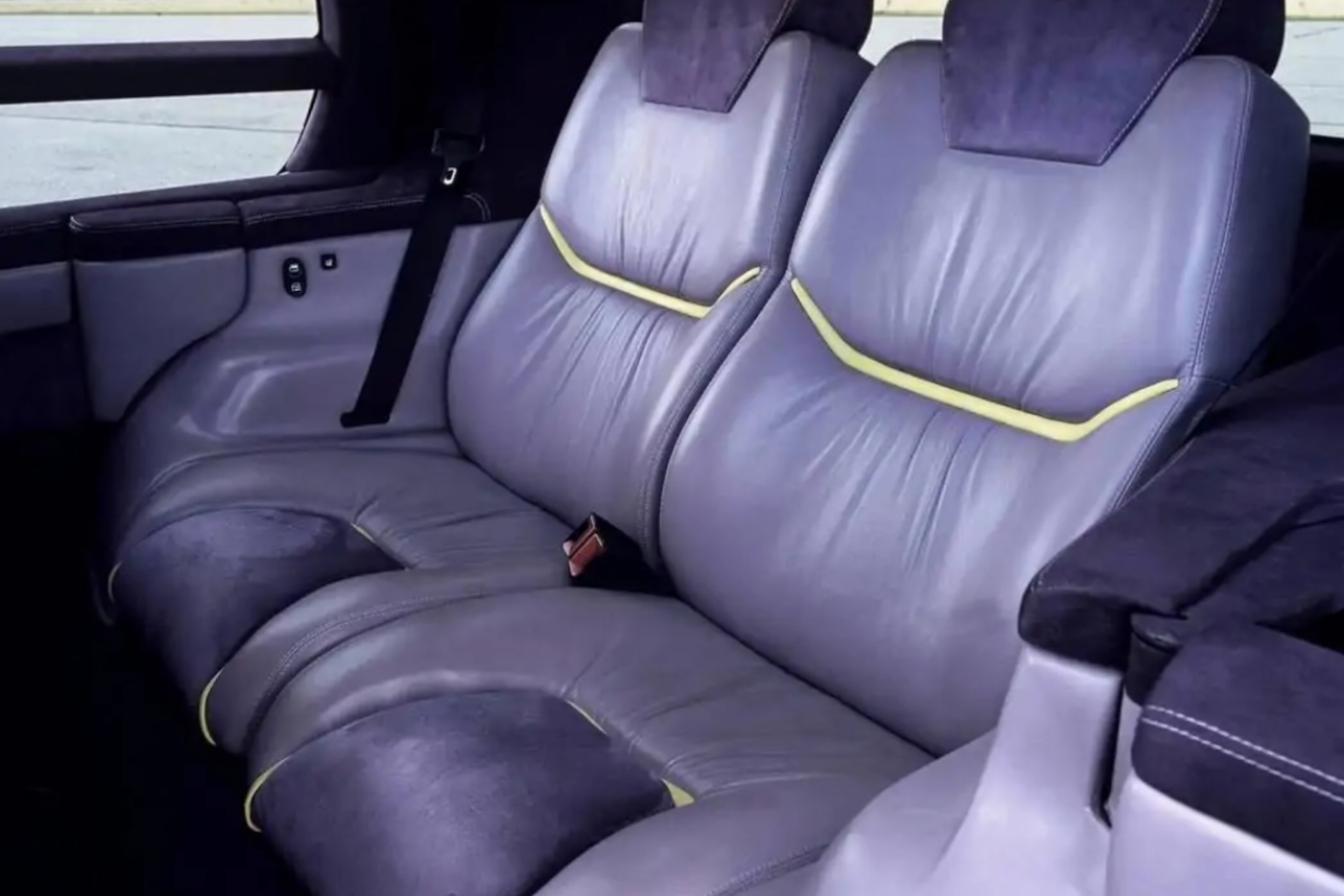 Этот Mercedes из 1990-х умел больше, чем многие машины в 2026 году