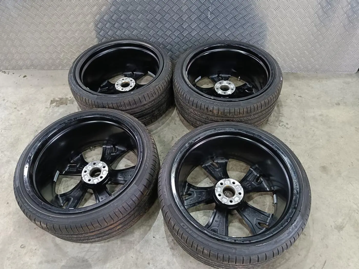 R22 RS 6 19 ET19  к Audi