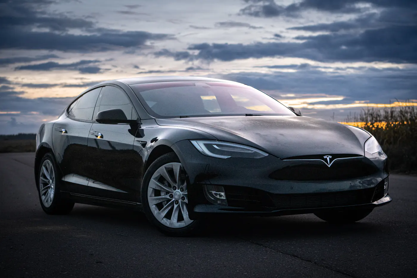 Tesla Model S I Рестайлинг, 2017