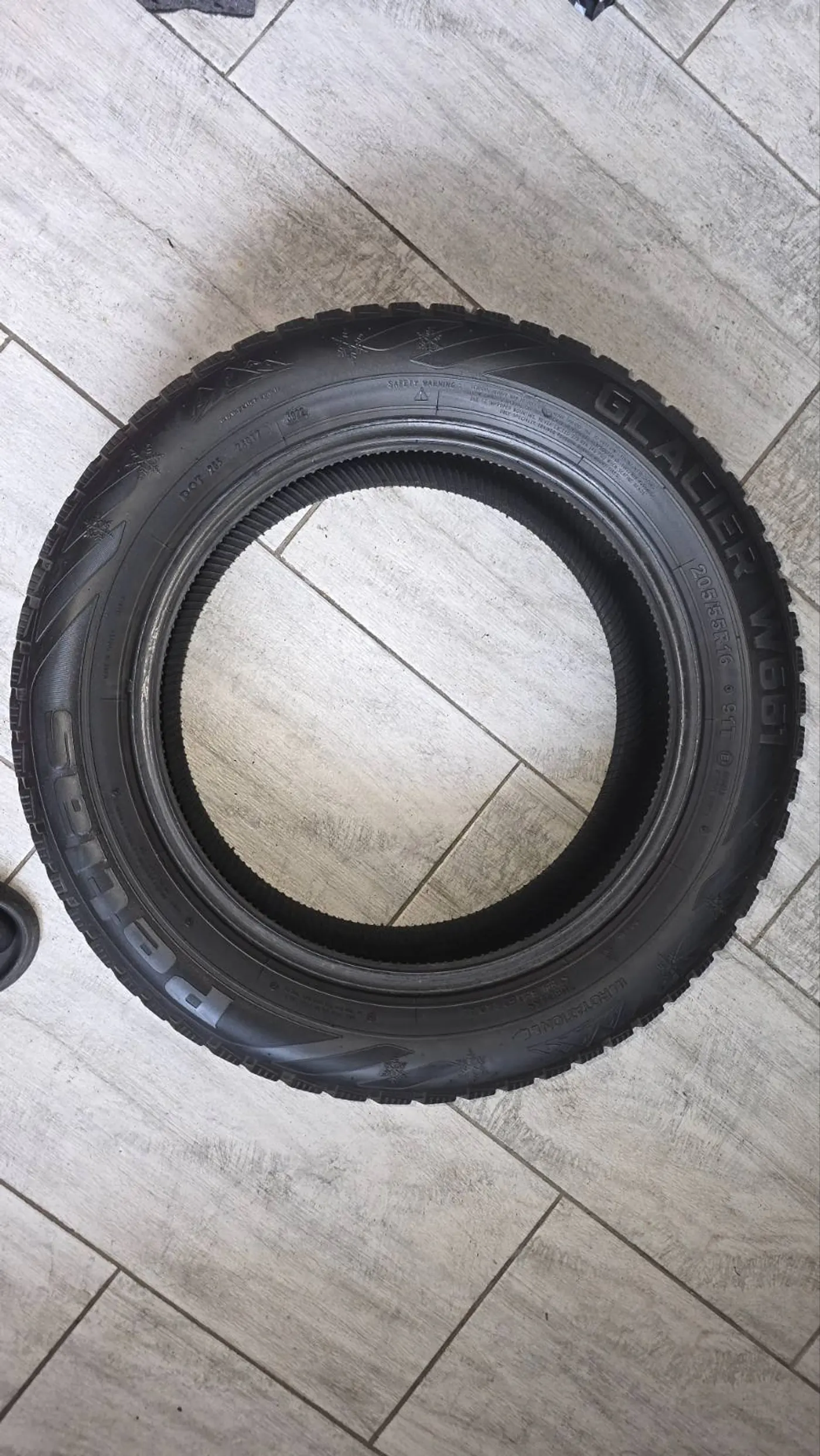 R16 205 55 Petlas 12