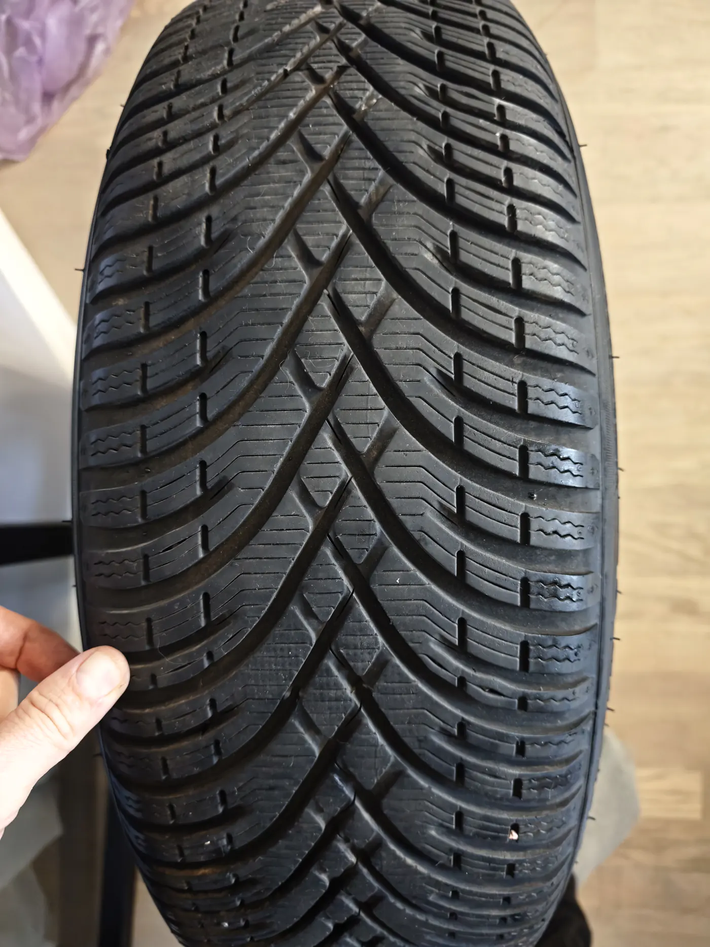R17 225 60 Kleber Krisalp HP3 SUV