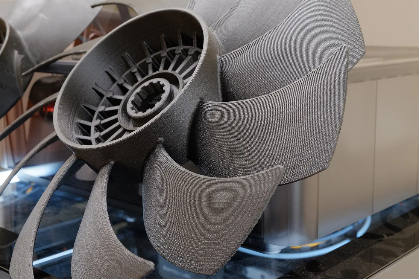 Потеряли заглушку или сломали крепление? Как 3D-печать помогает восстанавливать автозапчасти